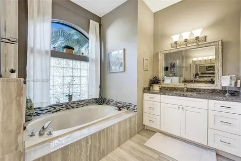 5044 NW 113th Avenue Coral Springs FL 33076