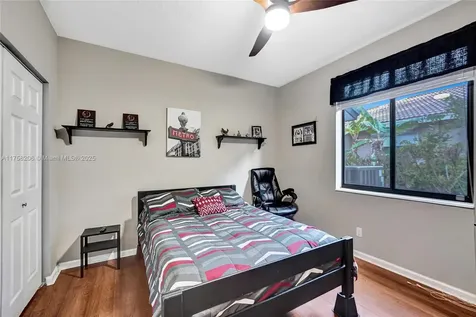 5044 NW 113th Avenue Coral Springs FL 33076