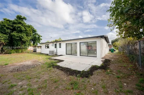 4821 NW 12th Court Lauderhill FL 33313