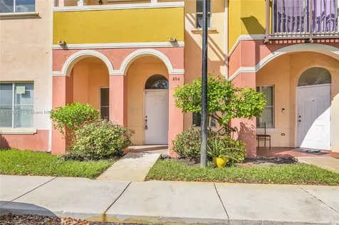 804 N Santa Catalina Circle North Lauderdale FL 33068