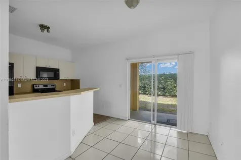 804 N Santa Catalina Circle North Lauderdale FL 33068
