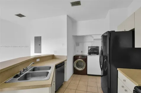 804 N Santa Catalina Circle North Lauderdale FL 33068