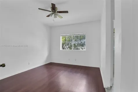 804 N Santa Catalina Circle North Lauderdale FL 33068