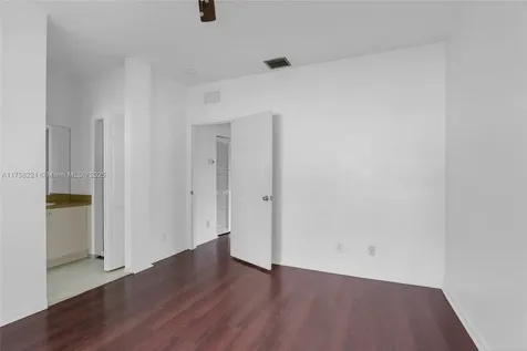 804 N Santa Catalina Circle North Lauderdale FL 33068