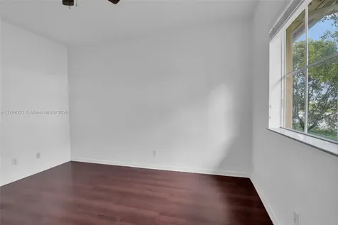 804 N Santa Catalina Circle North Lauderdale FL 33068