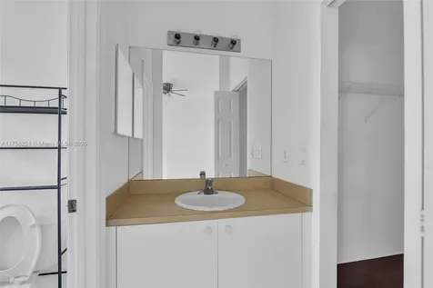 804 N Santa Catalina Circle North Lauderdale FL 33068