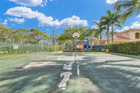 804 N Santa Catalina Circle North Lauderdale FL 33068