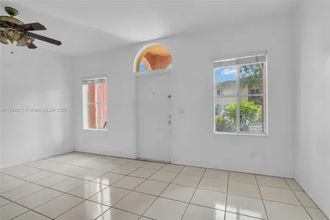 804 N Santa Catalina Circle North Lauderdale FL 33068