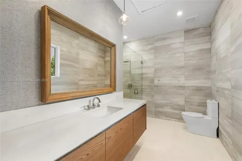 7233 Los Pinos Boulevard Coral Gables FL 33143