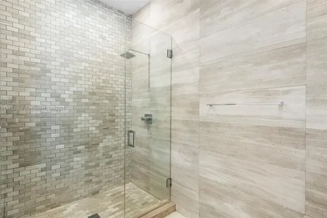 7233 Los Pinos Boulevard Coral Gables FL 33143