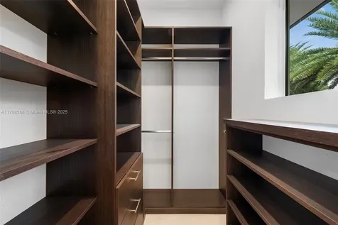 7233 Los Pinos Boulevard Coral Gables FL 33143