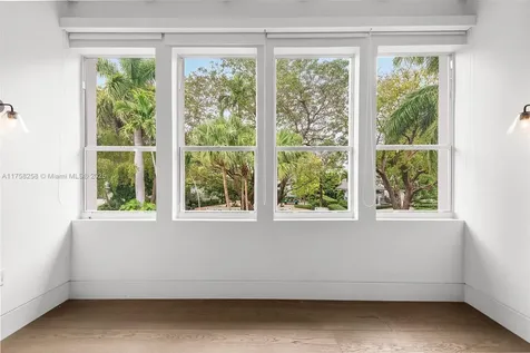 7233 Los Pinos Boulevard Coral Gables FL 33143