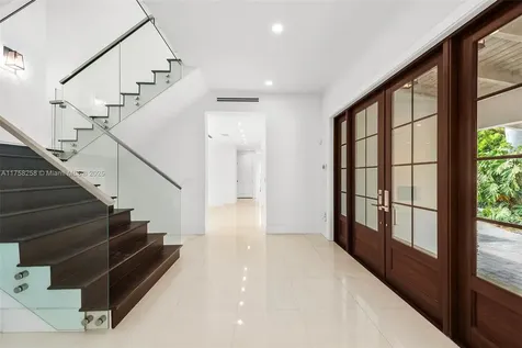 7233 Los Pinos Boulevard Coral Gables FL 33143
