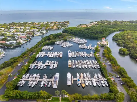 7233 Los Pinos Boulevard Coral Gables FL 33143