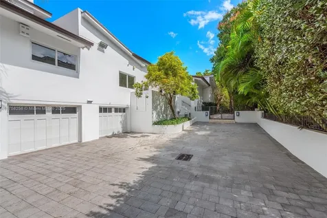 7233 Los Pinos Boulevard Coral Gables FL 33143