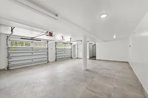 7233 Los Pinos Boulevard Coral Gables FL 33143