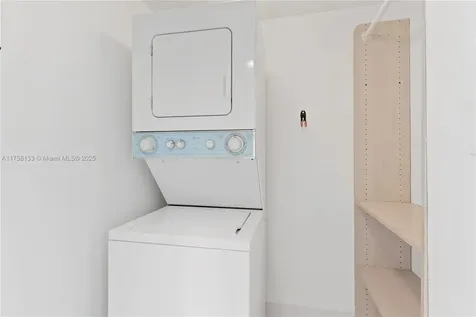 400 S Pointe Drive Miami Beach FL 33139