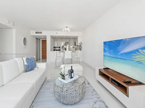 400 S Pointe Drive Miami Beach FL 33139