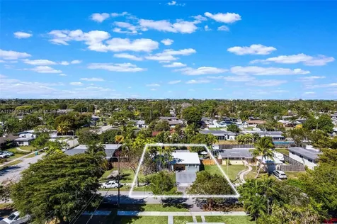 20700 Island Road Cutler Bay FL 33189