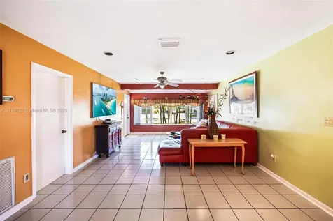20700 Island Road Cutler Bay FL 33189