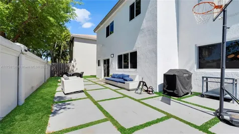 5212 NW 108th Place Doral FL 33178