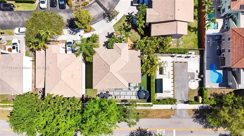 5212 NW 108th Place Doral FL 33178