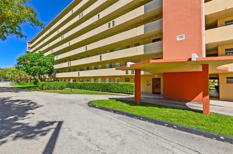 1770 NE 191st Street Miami FL 33179