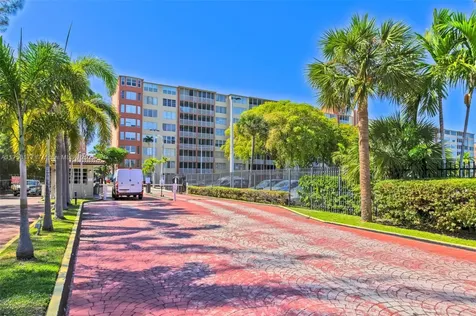 1770 NE 191st Street Miami FL 33179
