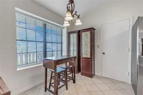 790 S Wind Circle Sunrise FL 33326