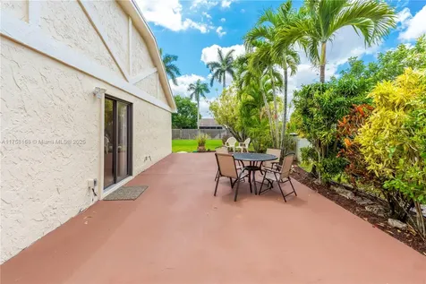 790 S Wind Circle Sunrise FL 33326