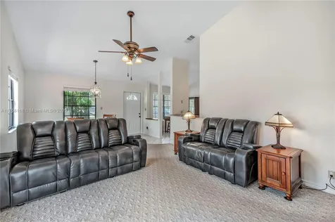 790 S Wind Circle Sunrise FL 33326