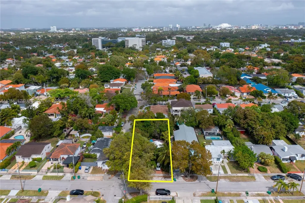 2041 SW 25th Street Miami FL 33133