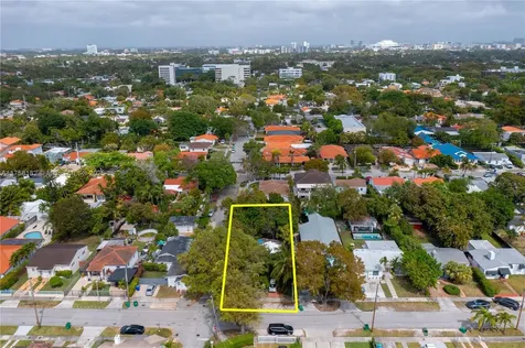 2041 SW 25th Street Miami FL 33133