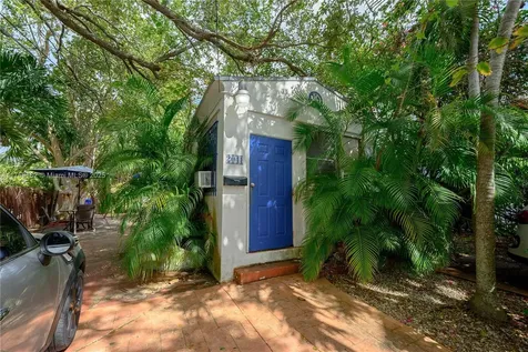 2041 SW 25th Street Miami FL 33133
