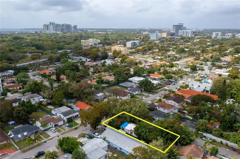2041 SW 25th Street Miami FL 33133