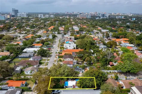 2041 SW 25th Street Miami FL 33133