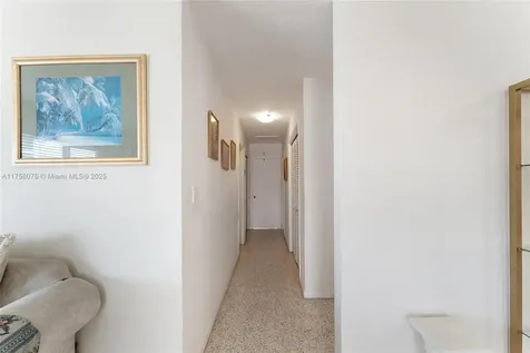5230 SW 95th Court Miami FL 33165