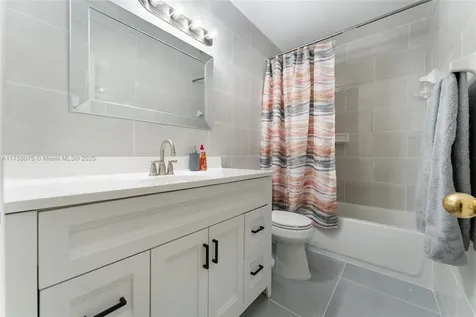 5230 SW 95th Court Miami FL 33165