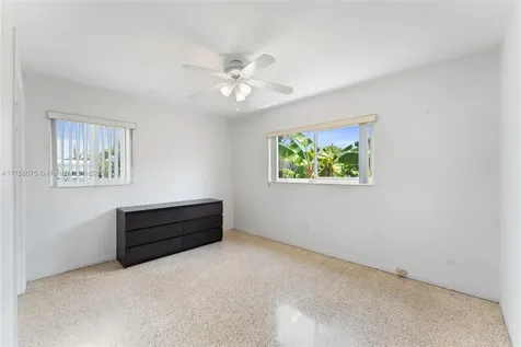 5230 SW 95th Court Miami FL 33165