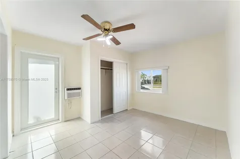 5230 SW 95th Court Miami FL 33165