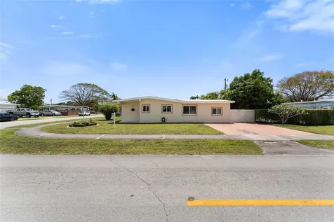 5230 SW 95th Court Miami FL 33165