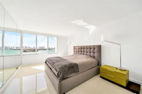 1000 West Avenue Miami Beach FL 33139