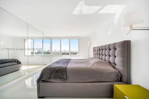 1000 West Avenue Miami Beach FL 33139