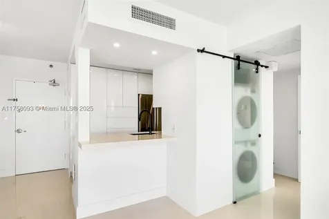 1000 West Avenue Miami Beach FL 33139