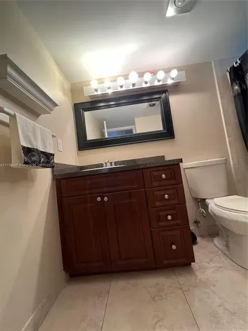 2562 N Garden Drive N Lake Worth FL 33461