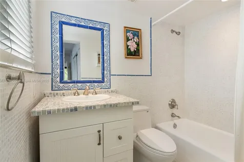 227 E Enid Drive Key Biscayne FL 33149