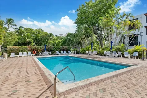 227 E Enid Drive Key Biscayne FL 33149