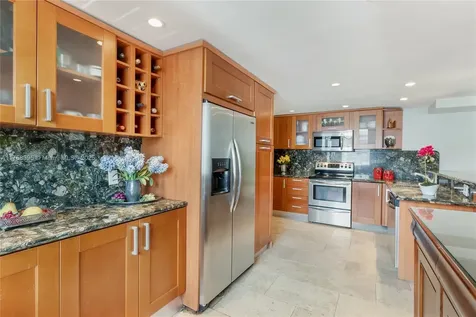 227 E Enid Drive Key Biscayne FL 33149