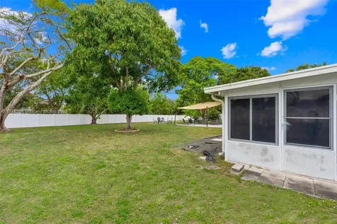 343 Sandpiper Avenue Royal Palm Beach FL 33411