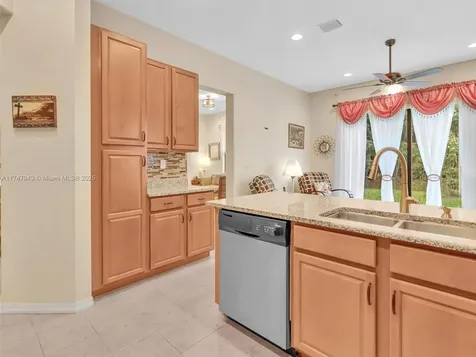 9196 SW 39th Street Miramar FL 33025